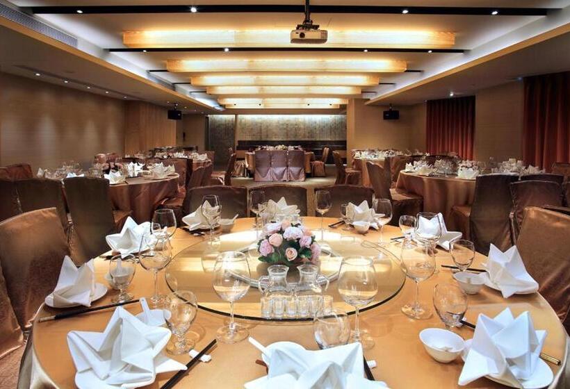 Park City Hotel   Luzhou Taipei