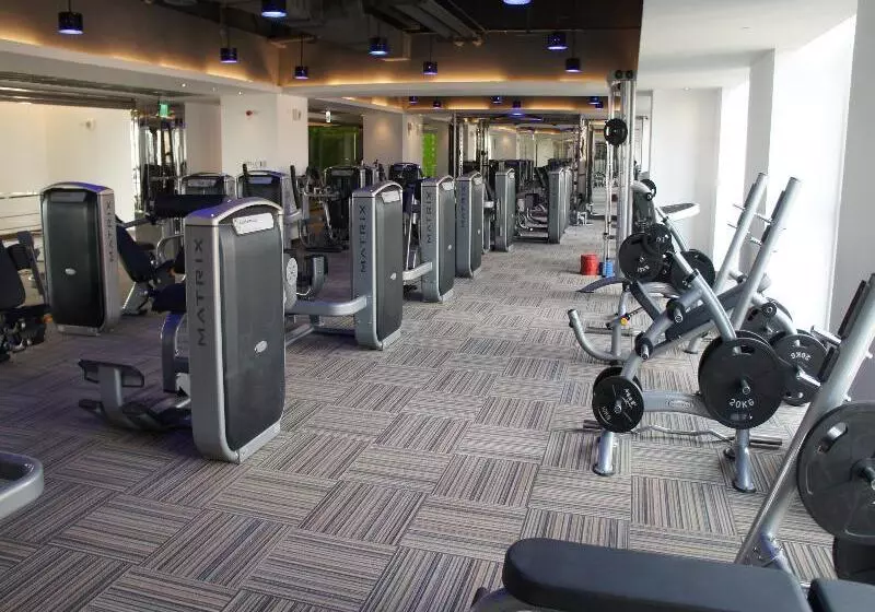 Park City Hotel Luzhou Taipei