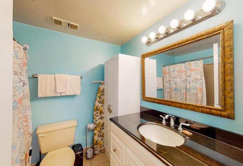 호텔 Pirates Bay Guest Chambers and Marina