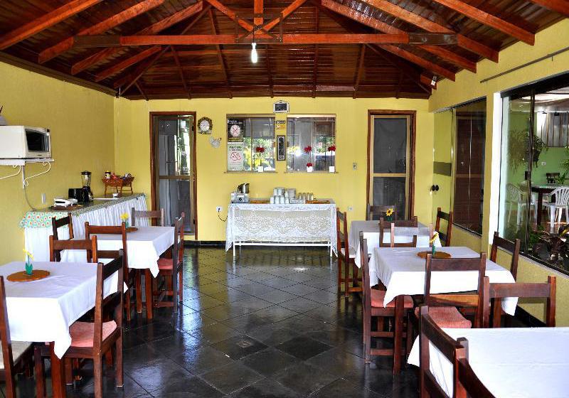 فندق Residencial E Pousada Evelina