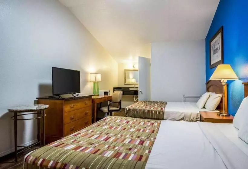 Отель Relax Inn