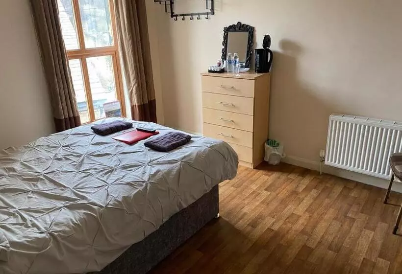 Hotel The Old Post Office Public House &