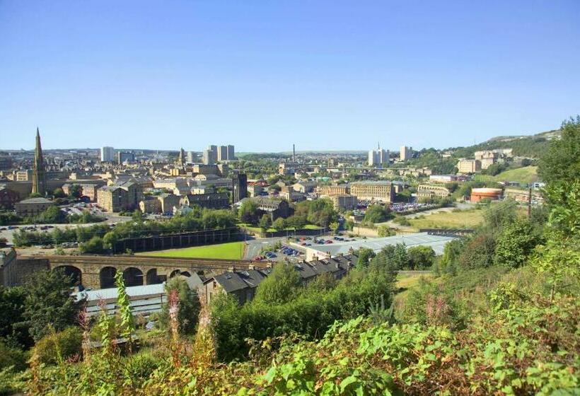 فندق The Old Post Office Public House &