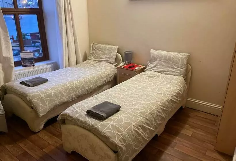 Hotel The Old Post Office Public House &