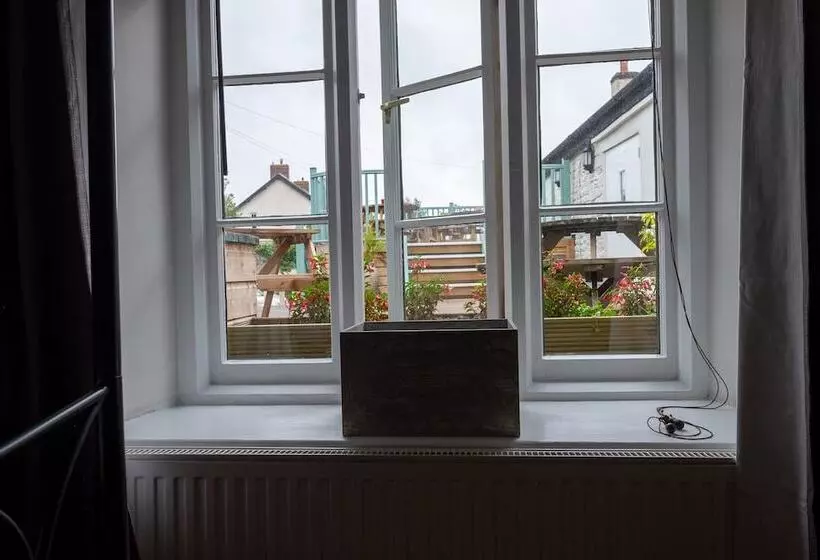 Отель The Red Lion