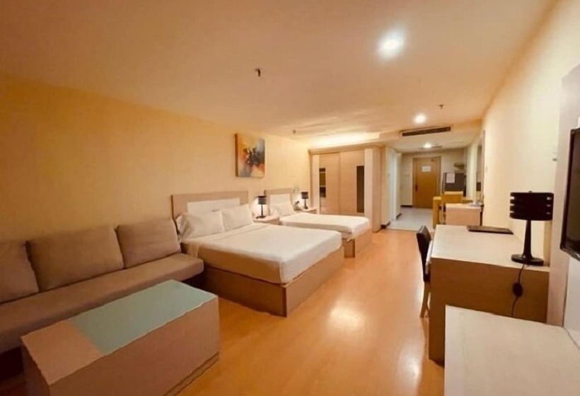 Jinhold Apartment Hotel Bintulu