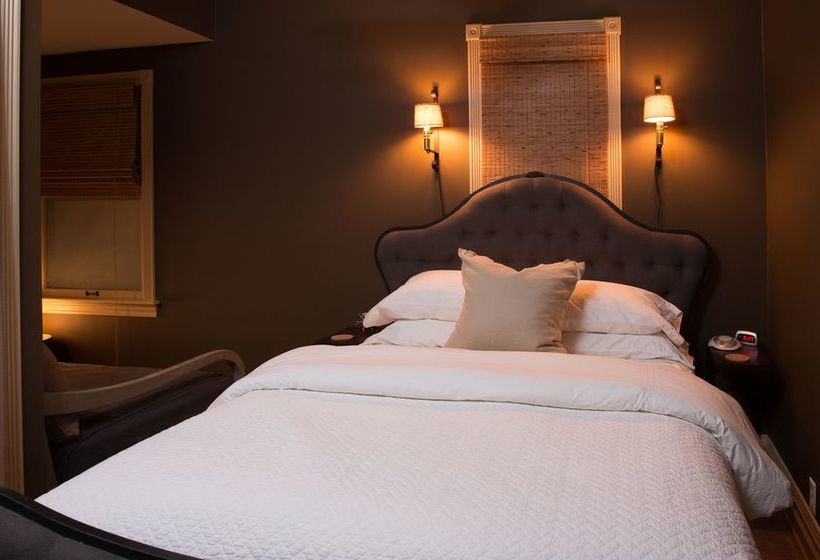 Bed and Breakfast Kara S Kottages @ W. Main St