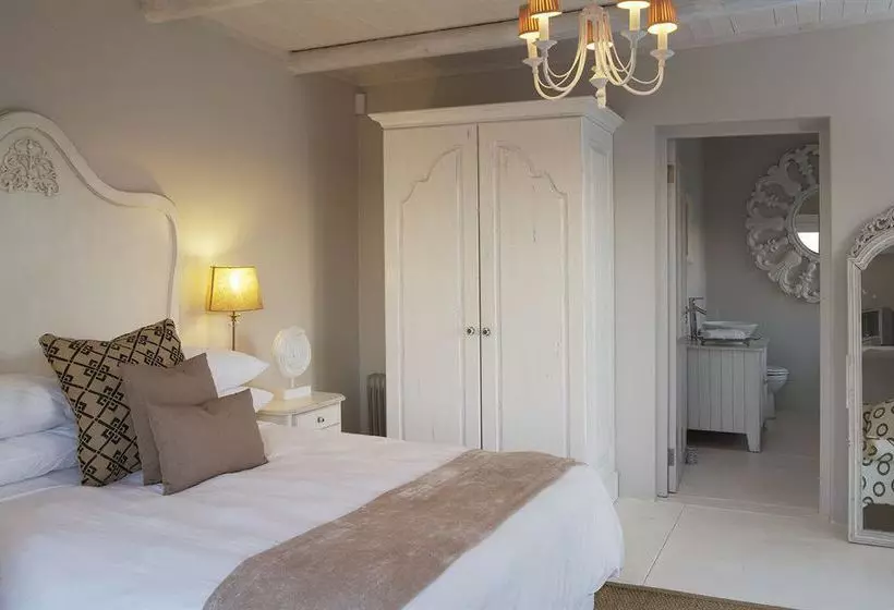 Paternoster Seaside Cottages