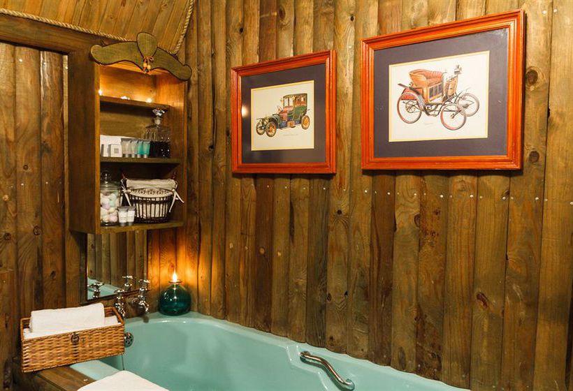 펜션 Birdsong Cottages