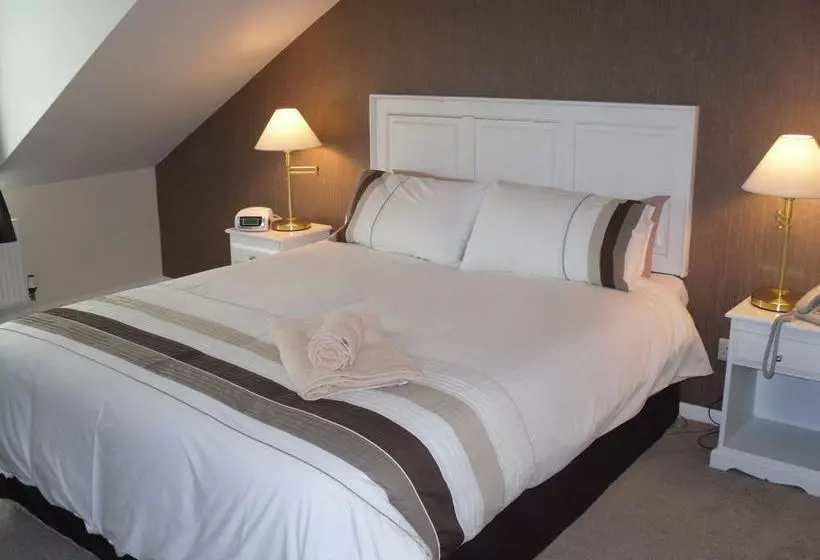 پانسیون The Cottage