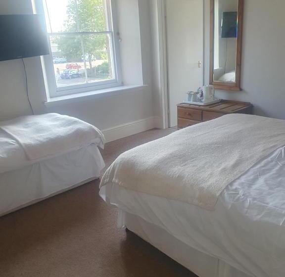 ペンション The Shrubbery