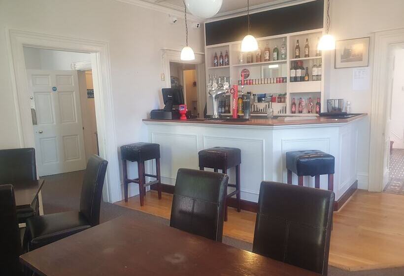 ペンション The Shrubbery