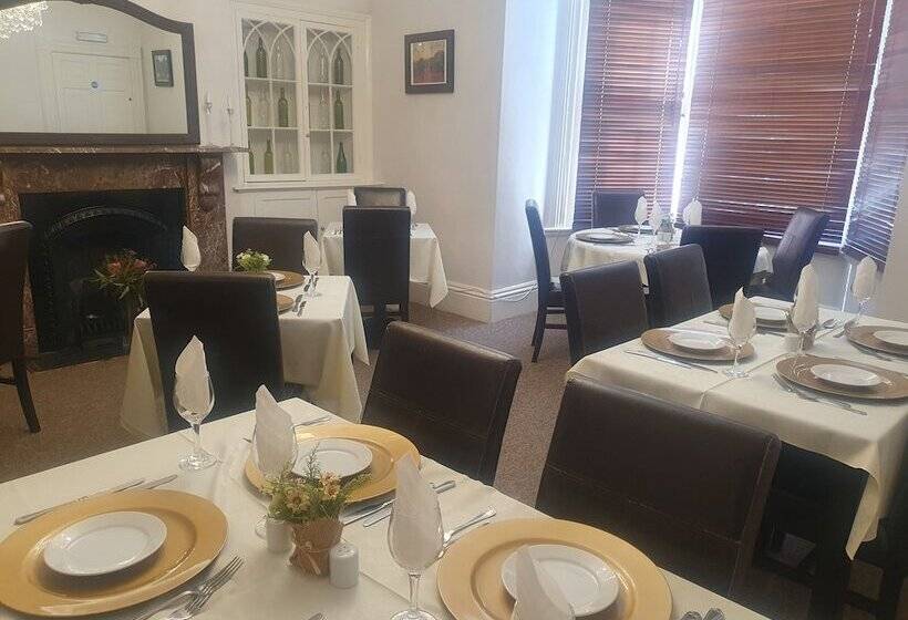 ペンション The Shrubbery