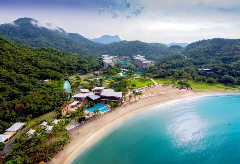 Курорт Pico Sands