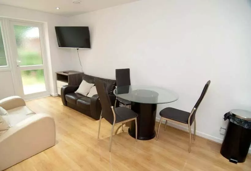 Southampton Serviced Apartments