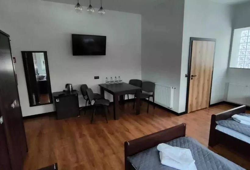 ユースホステル Baza Noclegowa Mistral