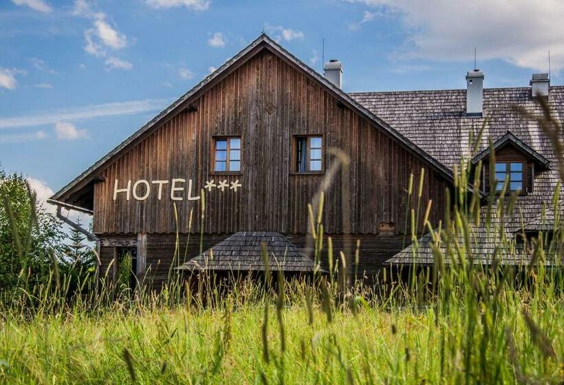 הוסטל Karczma Regionalna Hotel Gościnna Chata