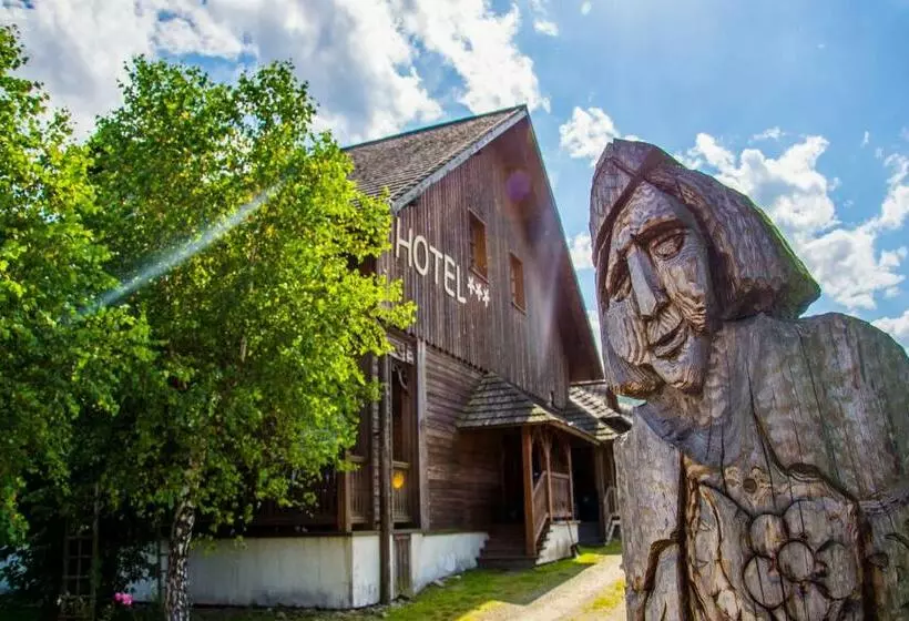 Retkeilymaja Karczma Regionalna Hotel Gościnna Chata