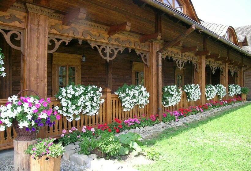 הוסטל Karczma Regionalna Hotel Gościnna Chata
