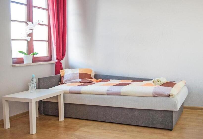 호스텔 Open Tours