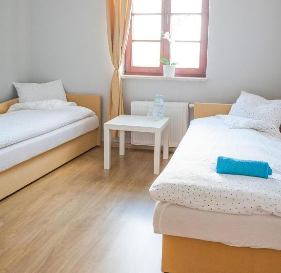 호스텔 Open Tours