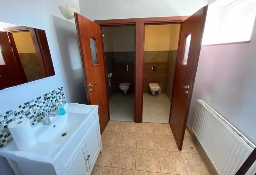 Retkeilymaja U Jędrusia