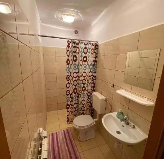 Retkeilymaja U Jędrusia