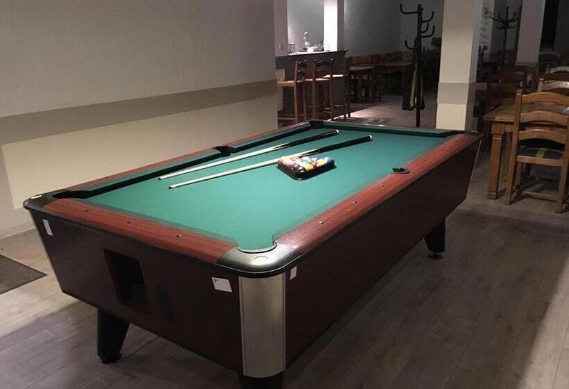 فندق صغير U Jędrusia