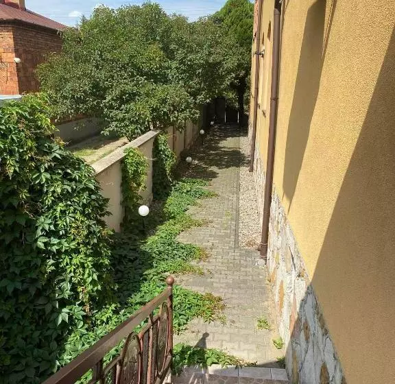 Retkeilymaja U Jędrusia