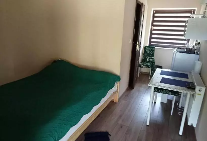 Retkeilymaja Zajazd Gawrysiówka