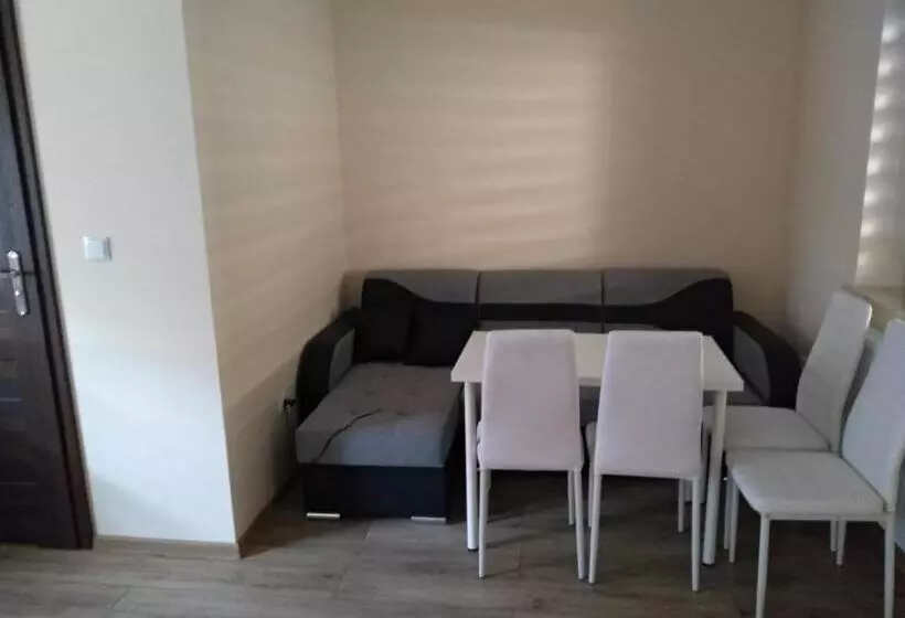 Retkeilymaja Zajazd Gawrysiówka