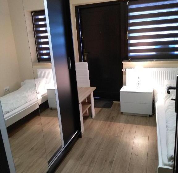 호스텔 Zajazd Gawrysiówka