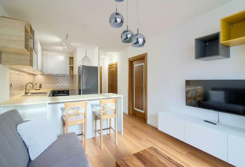 Apartments In   River House