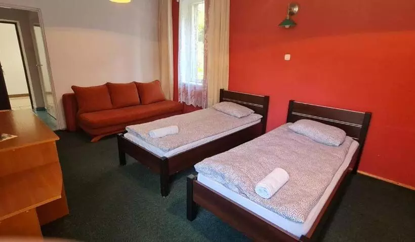 تختخواب و صبحانه Kasztelanka