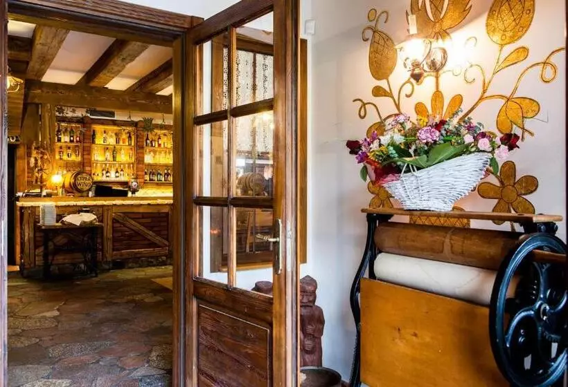 Aamiaismajoitus (B&B) Mùlk Chëcz Kaszëbsko