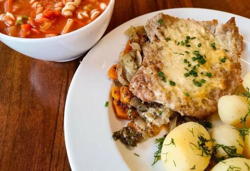 Aamiaismajoitus (B&B) Premium Hostel & Bistro