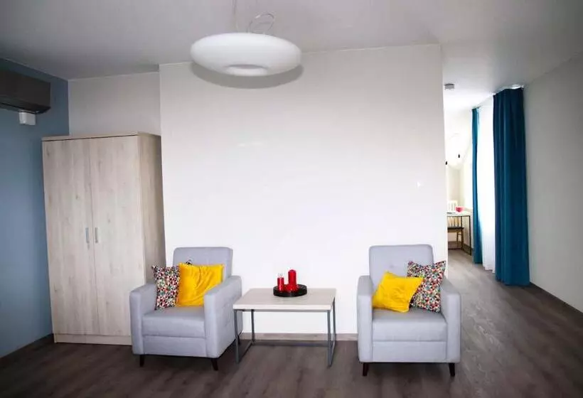 Aamiaismajoitus (B&B) Willa Moćkówka