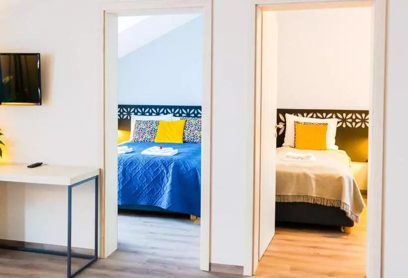 Aamiaismajoitus (B&B) Willa Moćkówka