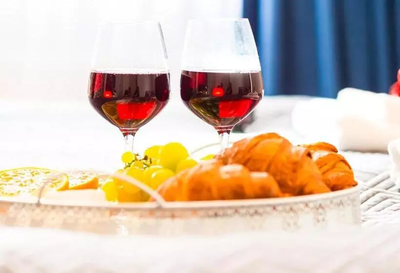 Aamiaismajoitus (B&B) Willa Moćkówka