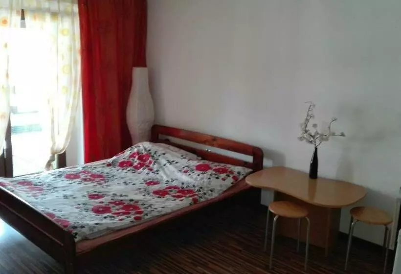 Retkeilymaja Pokoje Typu Studio Sosnowiec