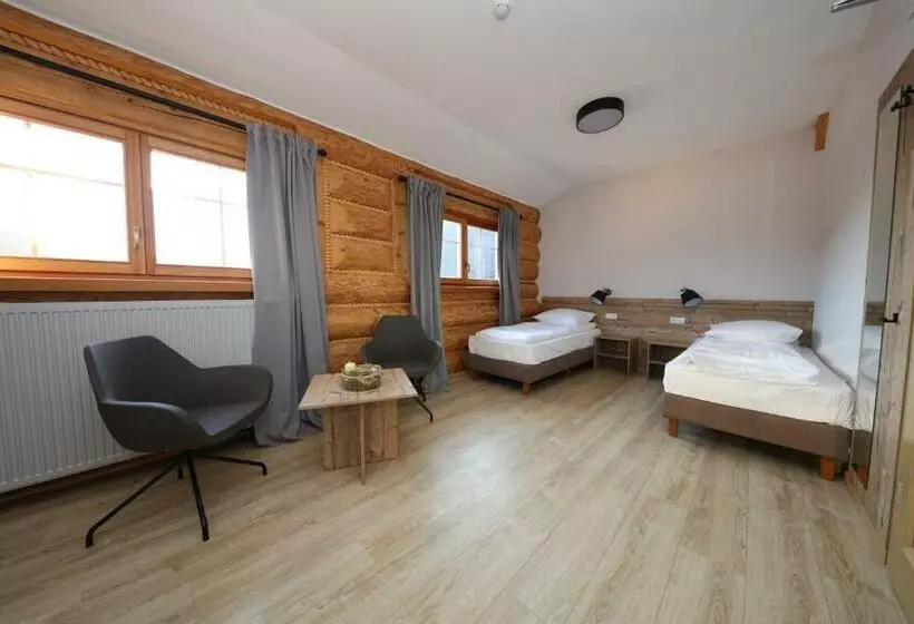 ホテル Karczma Szelągówka