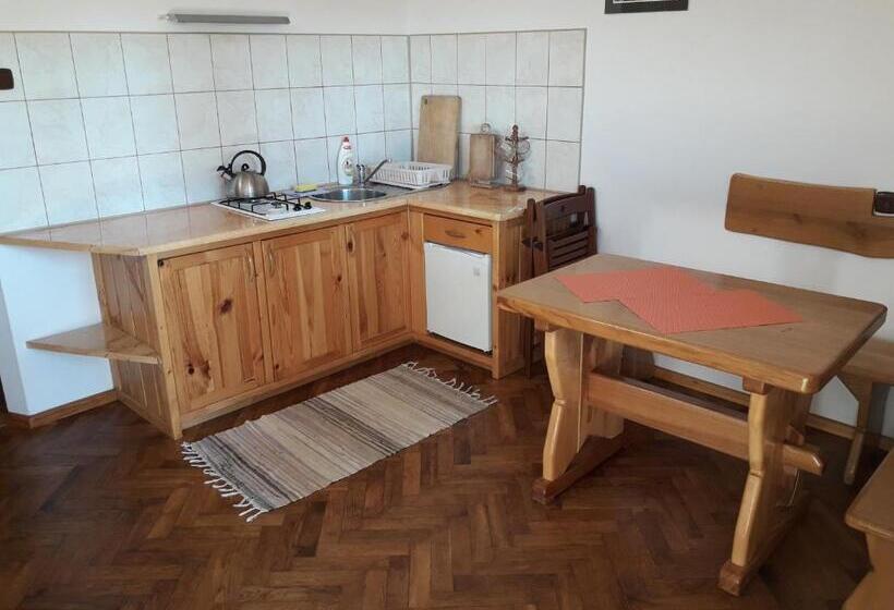 فندق Mala Chatka