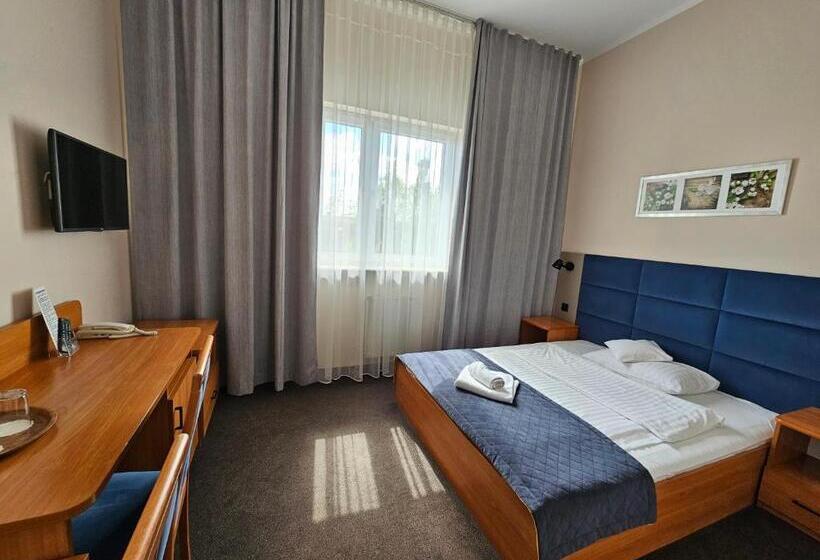 בית מלון כפרי Mikulski