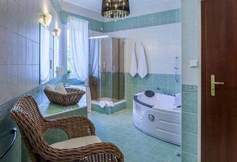 בית מלון כפרי Mikulski