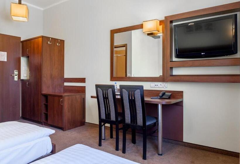 בית מלון כפרי Mikulski