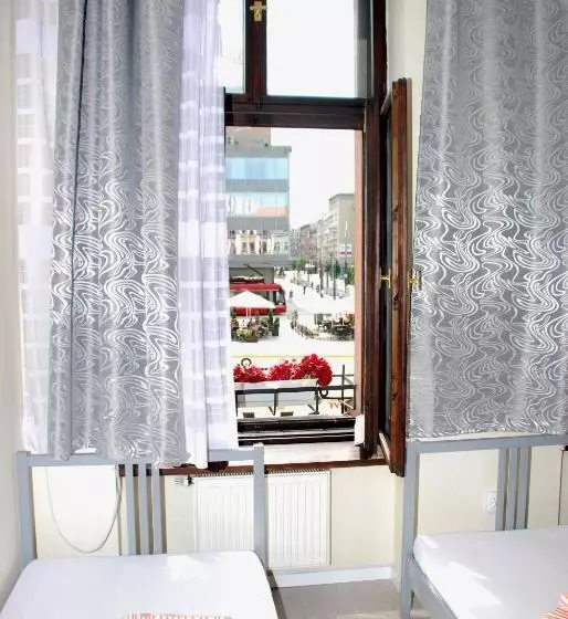 Hostelli Kamienica Rynek 7