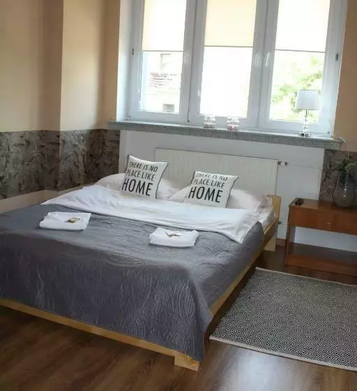 Luna Noclegi I Zakwaterowanie