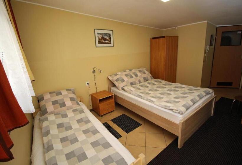 فندق على الطريق Bar Malwa