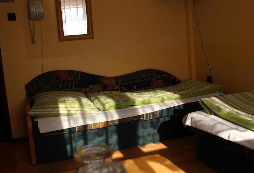 فندق على الطريق Bar Malwa