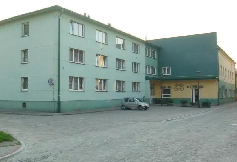 ペンション Karet Obiekt Hotelowy